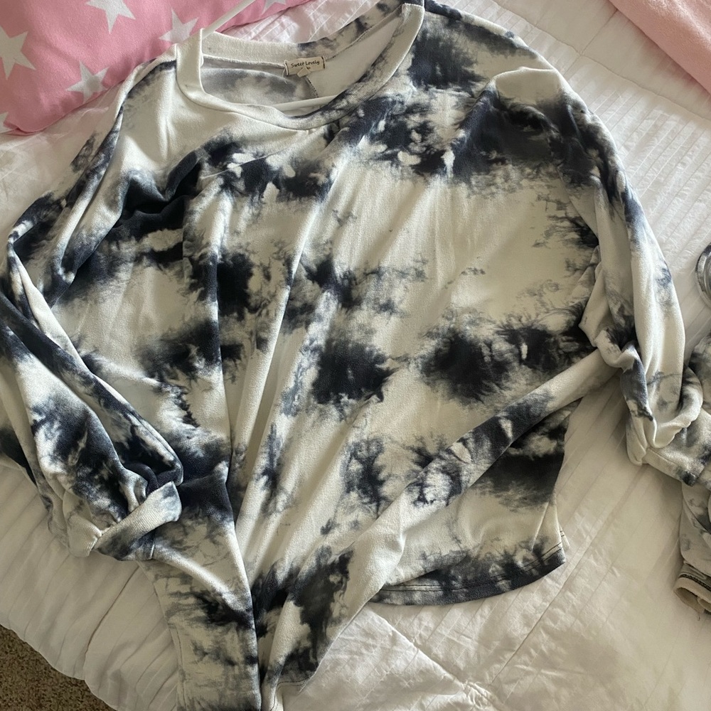 THESE THREE tie dye lounge set